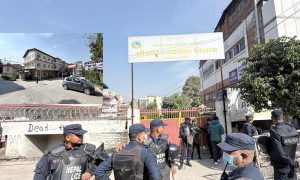 औषधि व्यवस्था विभाग परिसरमा कडा सुरक्षा, व्यवसायी प्रवेश निषेध